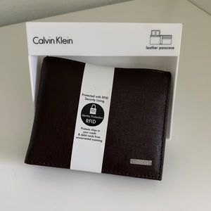 Calvin Klein Leather Passcase Wallet